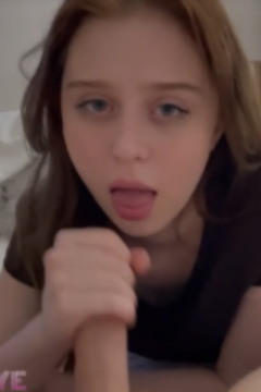 ดูหนังออนไลน์ หนังโป๊xxx หญิงสาวที่ชอบปลุกแฟนหนุ่มด้วยวิธีการอม